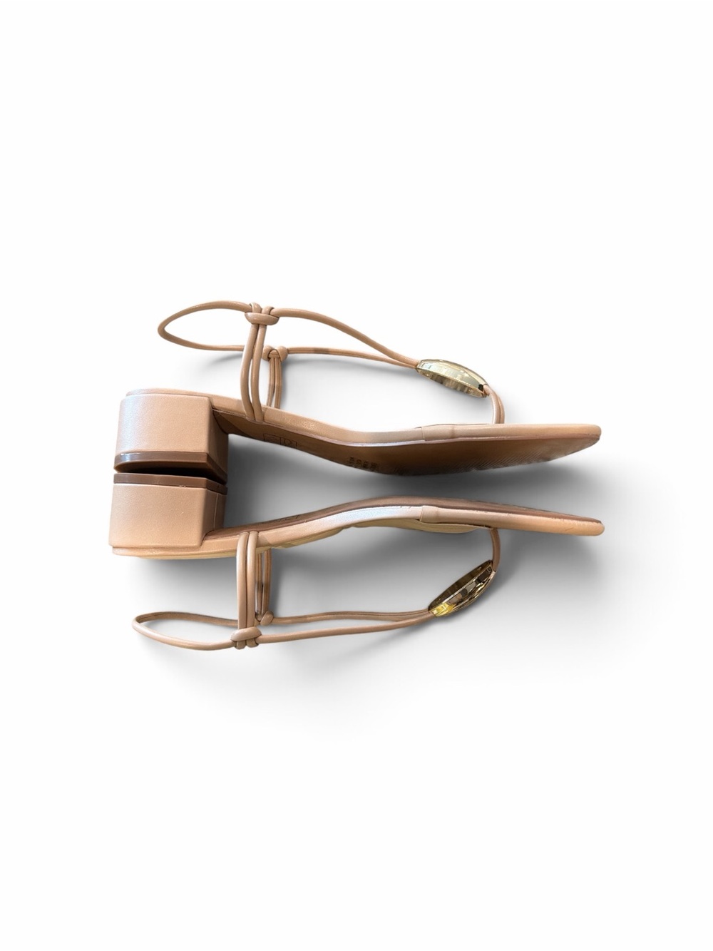 Bamboo Strap Sandal Size 10 Nude Block Heel Gold Hardware Detail Square Toe NEW - Picture 7 of 14